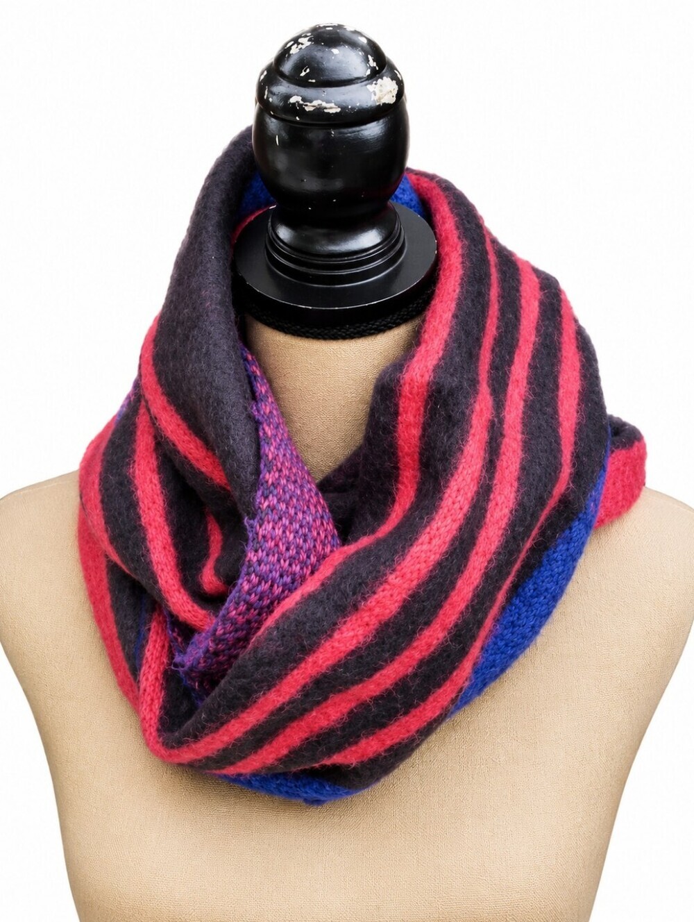 Steve Madden‎ Infinity scarf